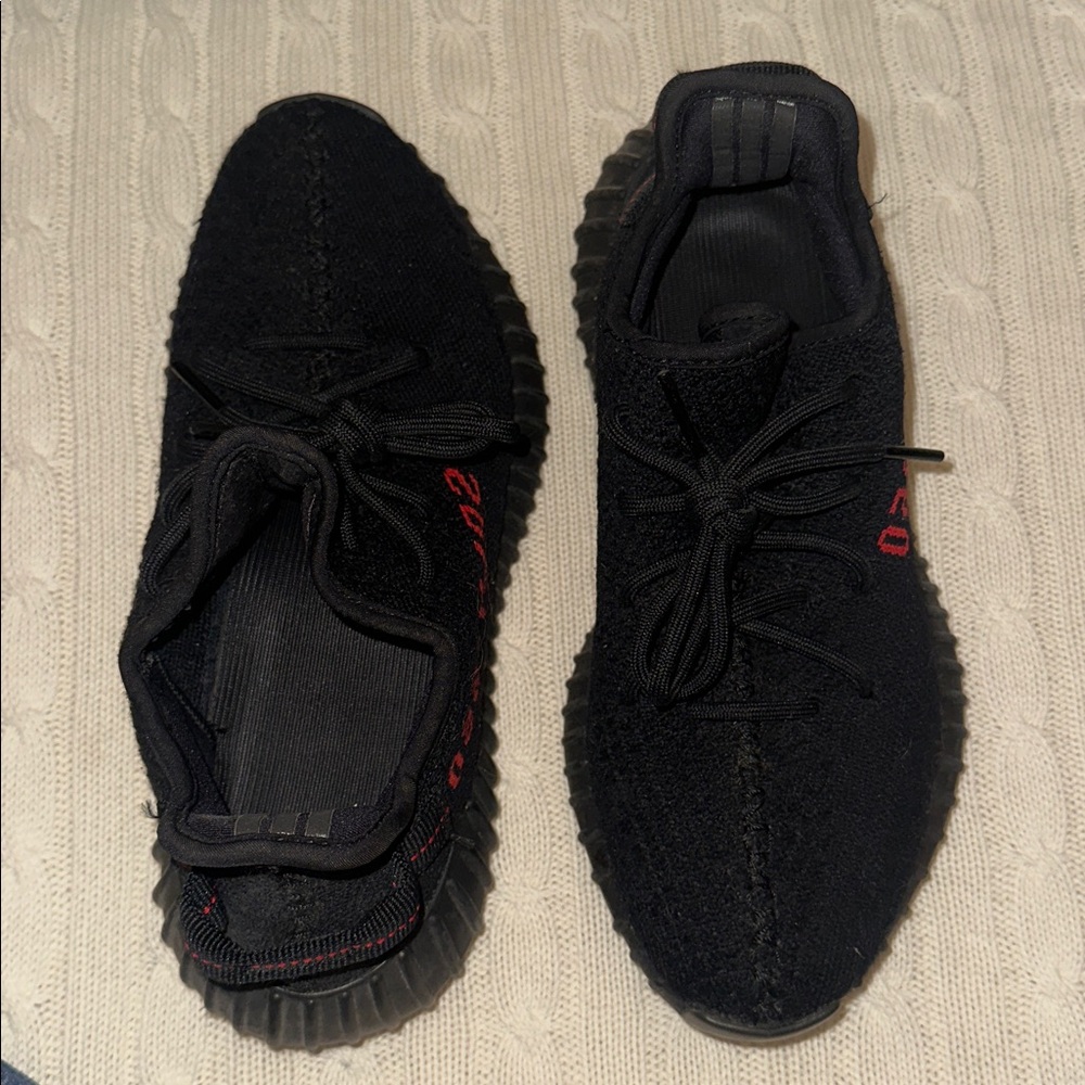 YEEZY boost 350 v2 BRED